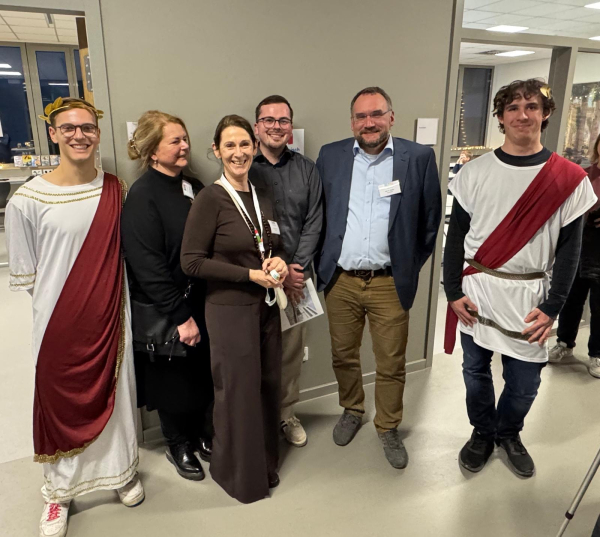 E4981337 FEEA 4A08 8B1F DD3687D2D2CD